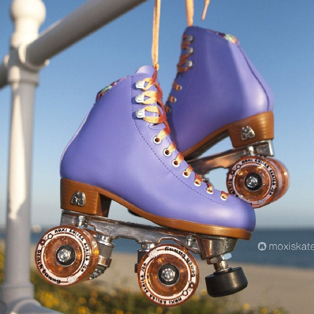 Moxi Beach Bunny Roller Skate