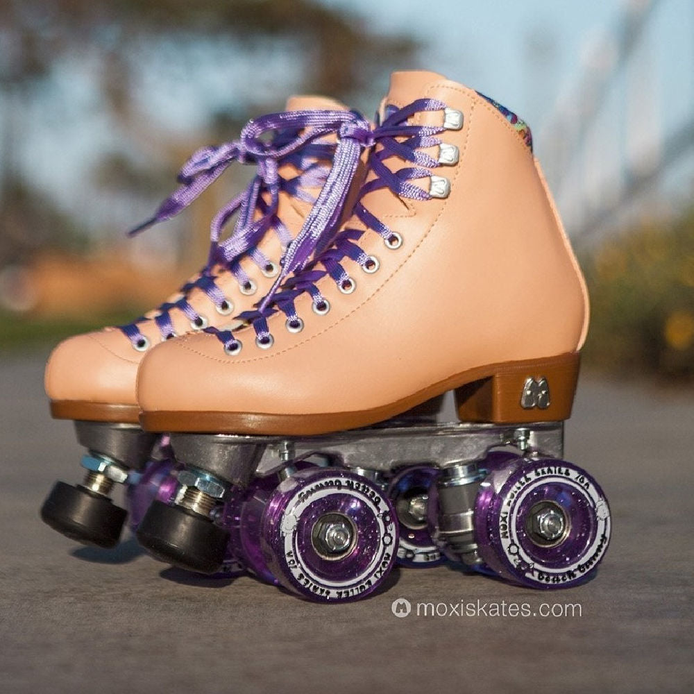 Moxi Beach Bunny Roller Skate